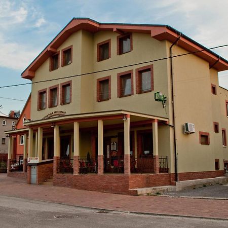 Penzion Kozak B&B Sebedražie Esterno foto