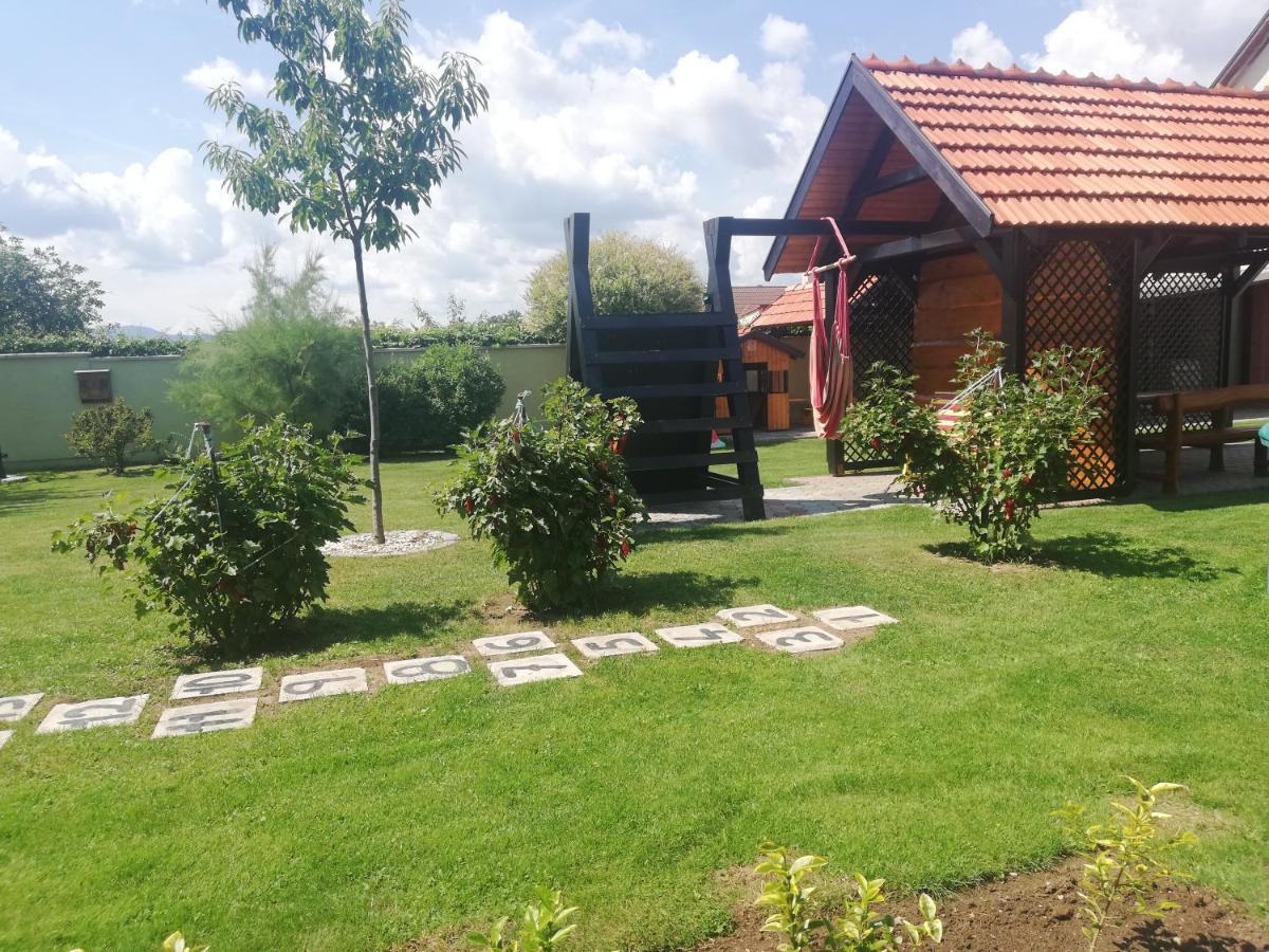 Penzion Kozak B&B Sebedražie Esterno foto