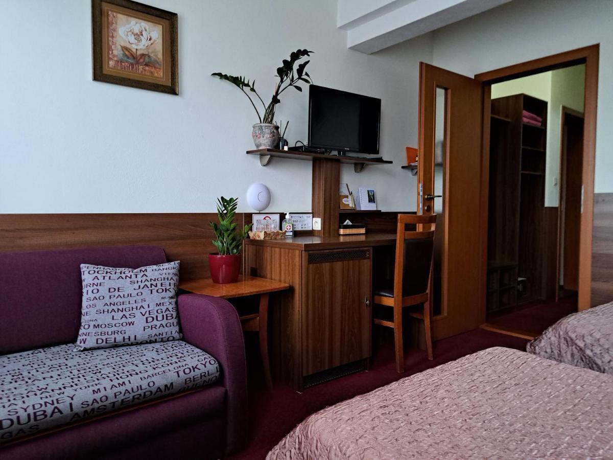 Penzion Kozak B&B Sebedražie Esterno foto