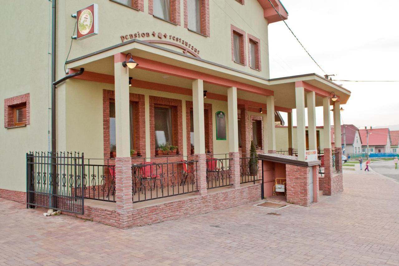 Penzion Kozak B&B Sebedražie Esterno foto