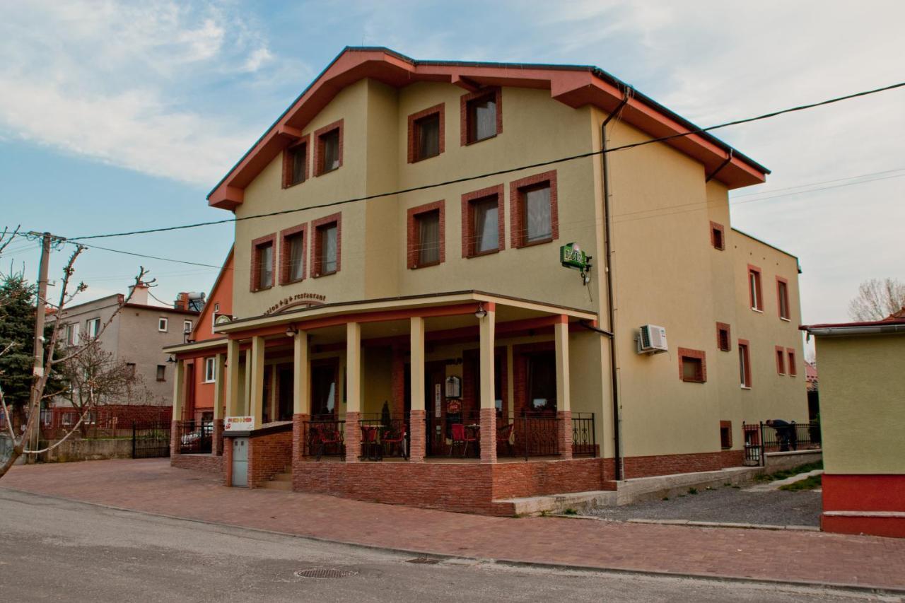 Penzion Kozak B&B Sebedražie Esterno foto